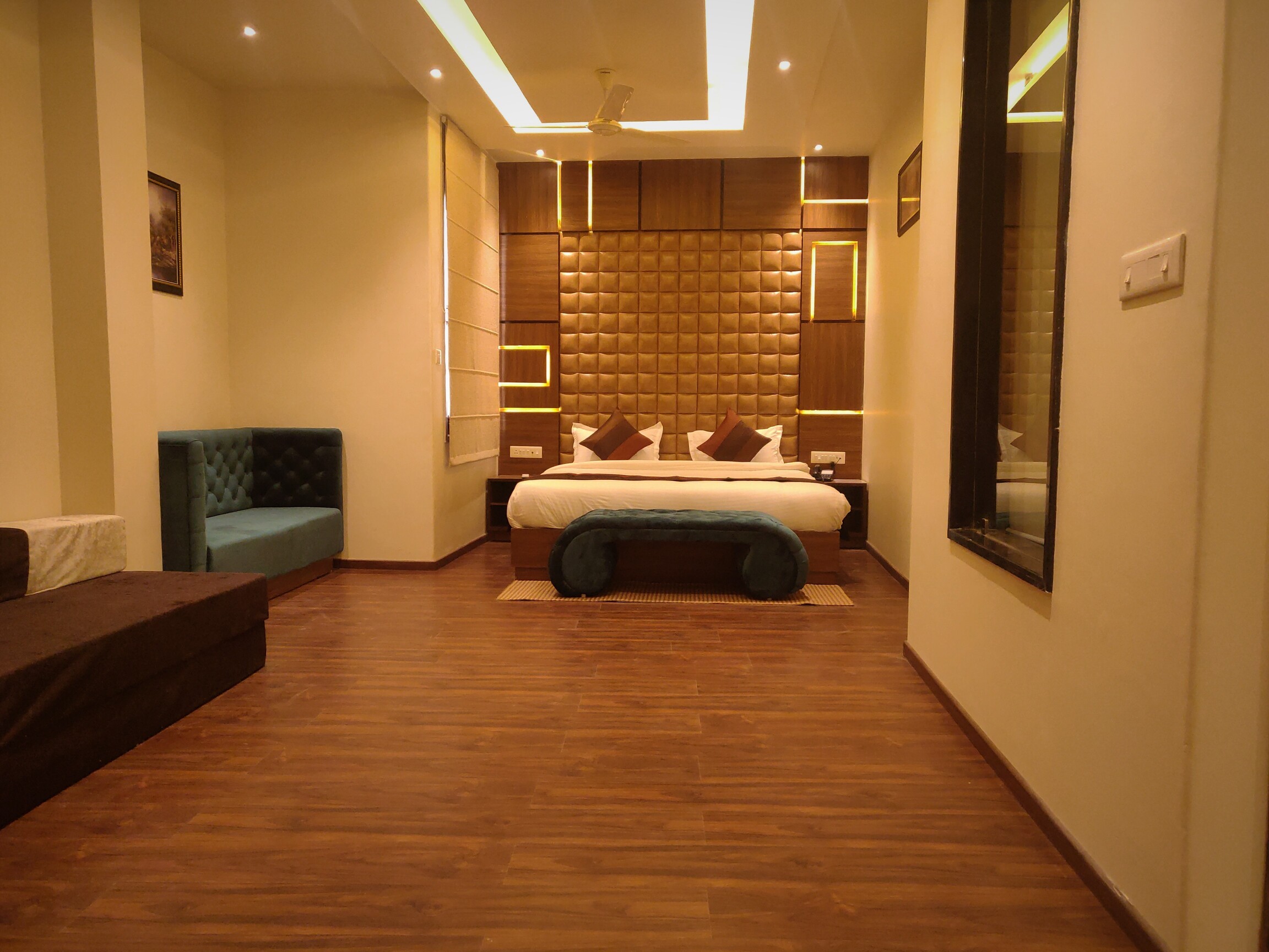 Premium Room